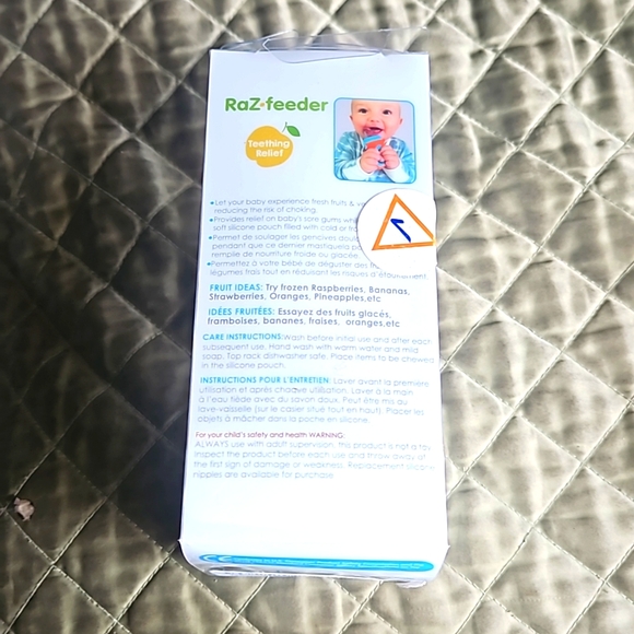 Raz-Feeder Baby Solid Food Feeder - Picture 2 of 2